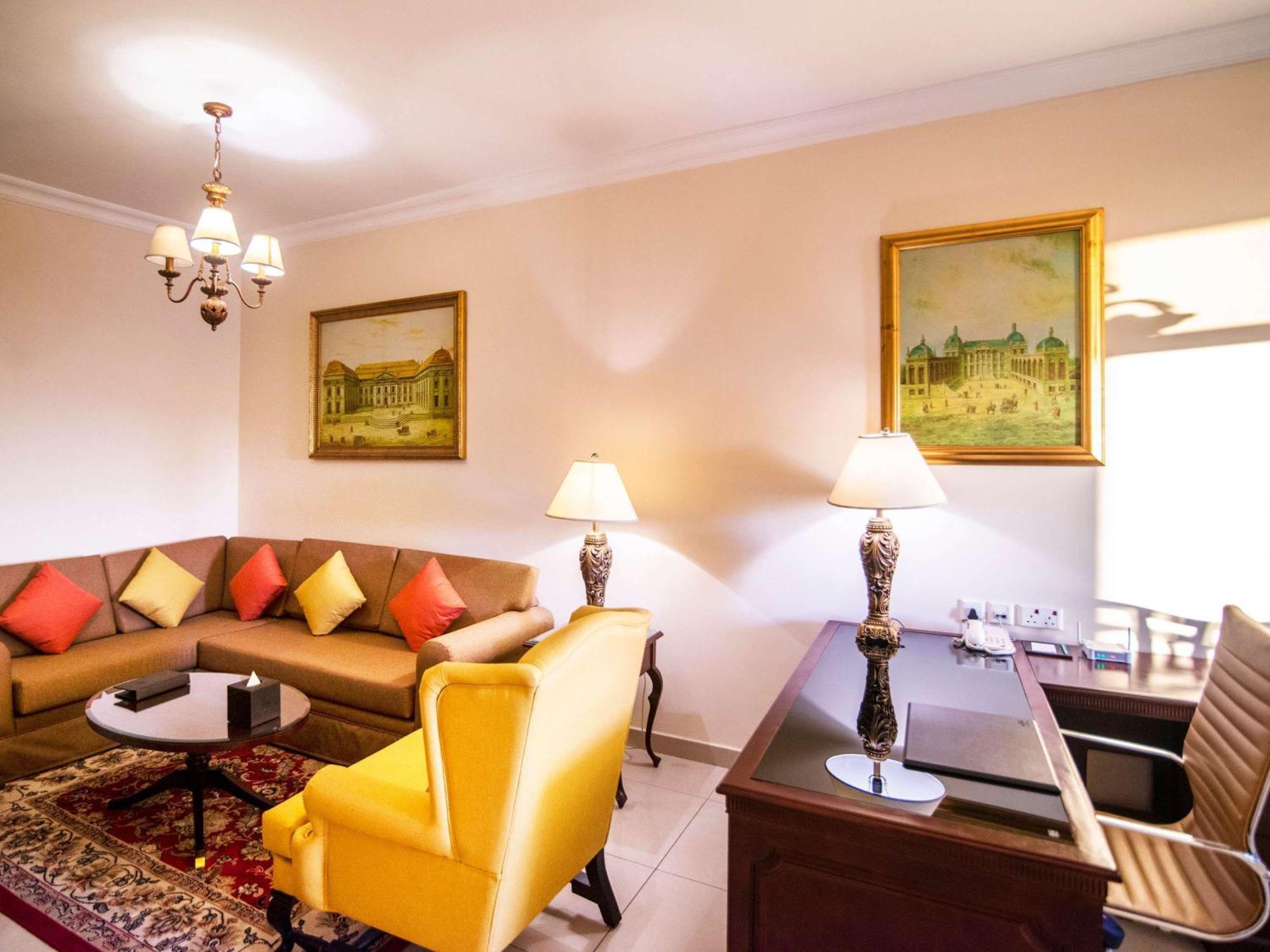 Mercure Barsha Heights And Hotel