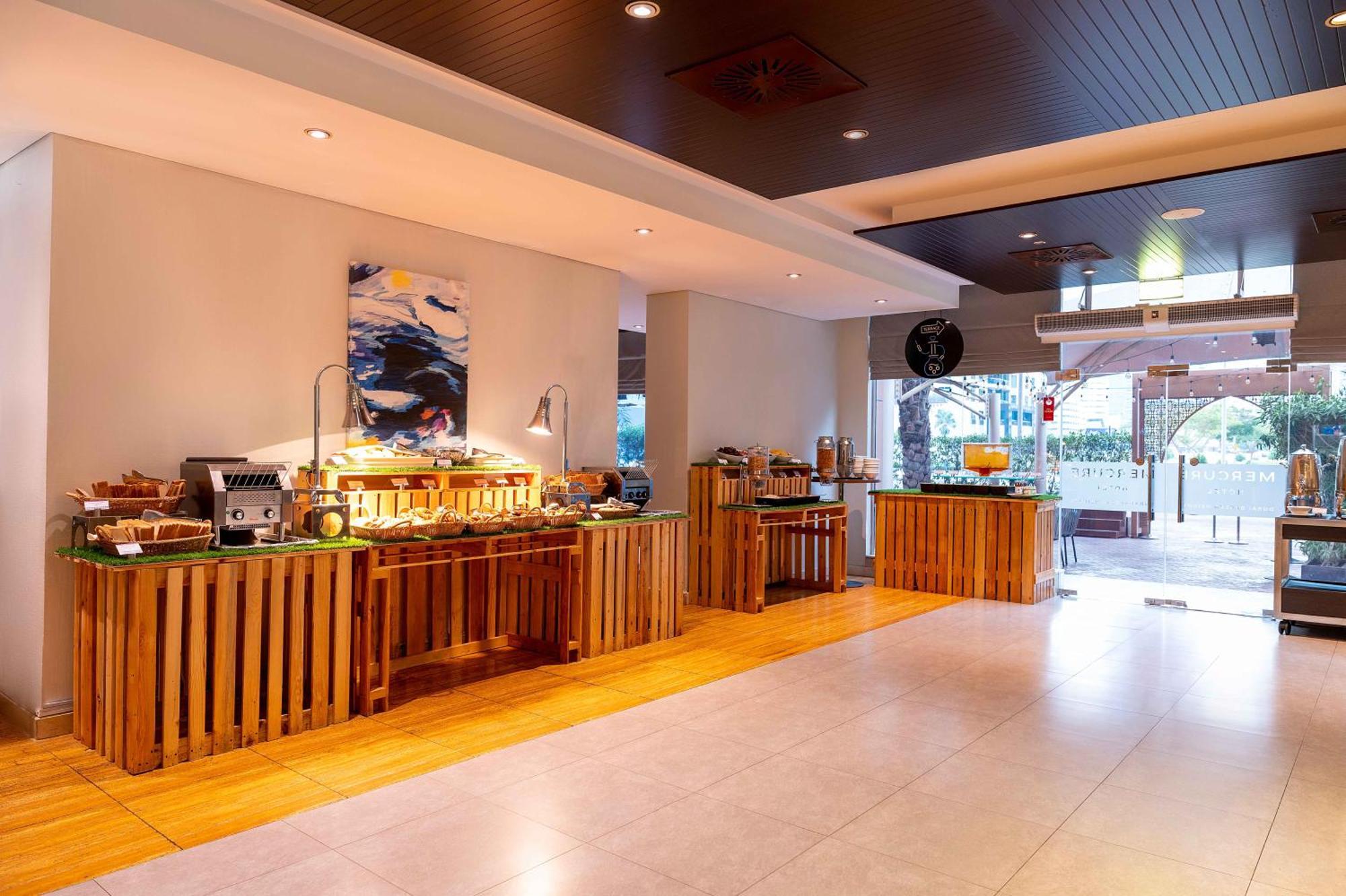 Mercure Barsha Heights And 4* Дубай
